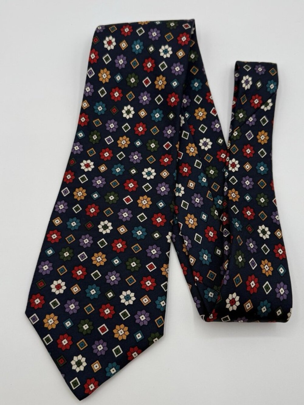 Vtg Rooster New Traditions Luxury Tie Geometric Floral Silk Necktie 58 x3.75 USA
